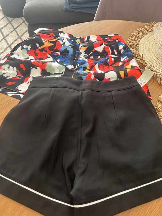 Къси дамски панталони