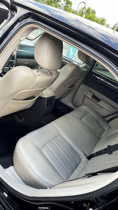 Craysler c300din 2007 propitar de 5 ani