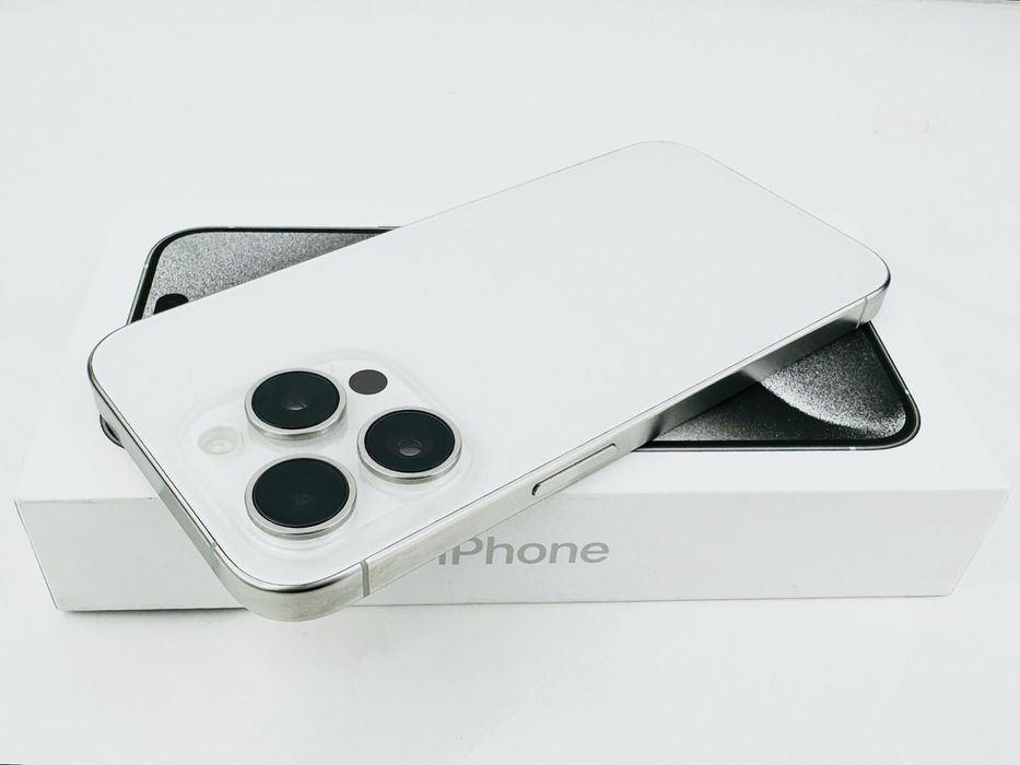 Apple iPhone 15 Pro 256GB White Titanium Перфектен! Гаранция!