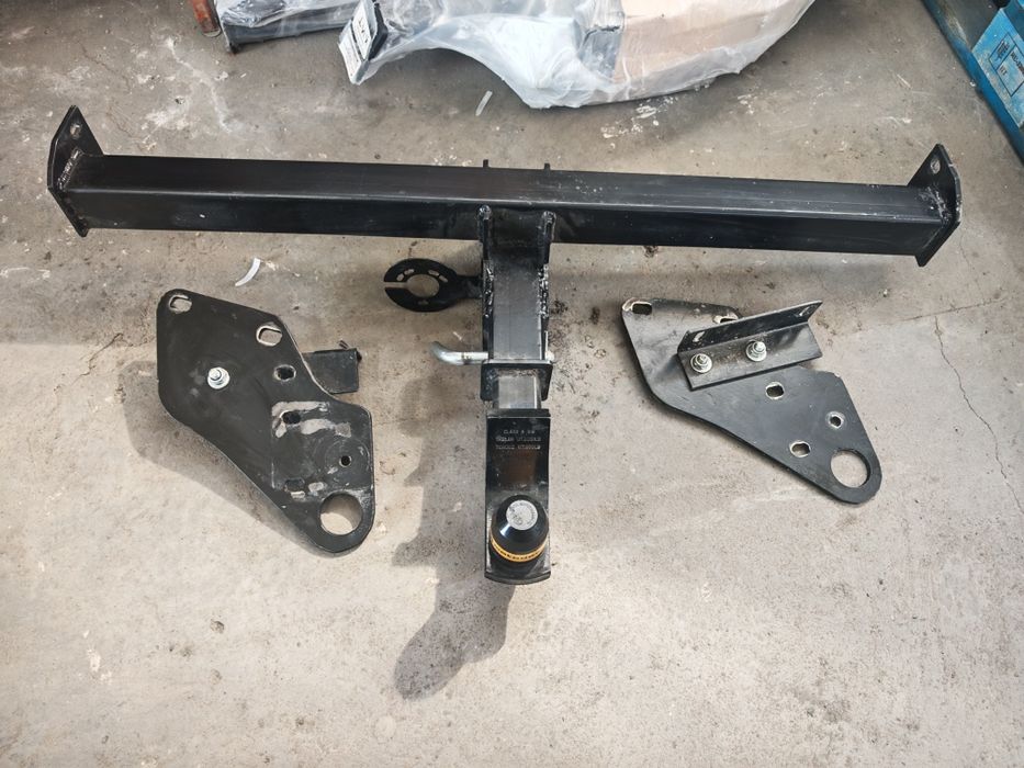 Фаркоп на Митсубиси Паджеро