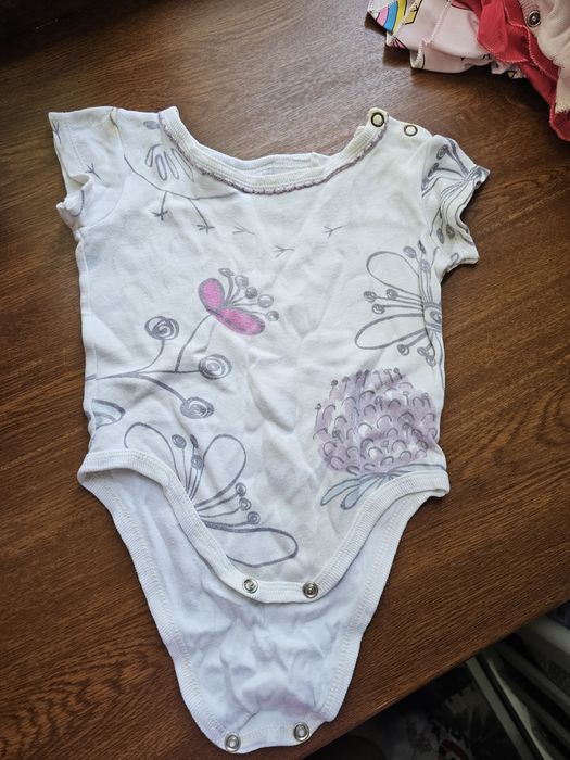 Боди, песочники для девочек в идеальном состоянии