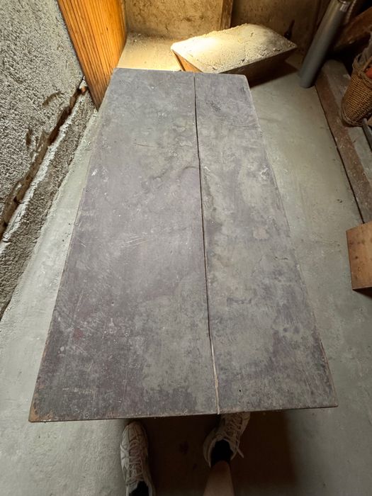 Дървен старинен сандък