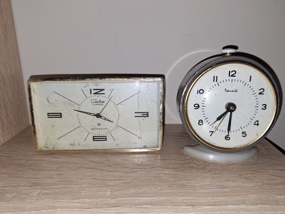 Будилник KIENZLE  Слава Витязъ