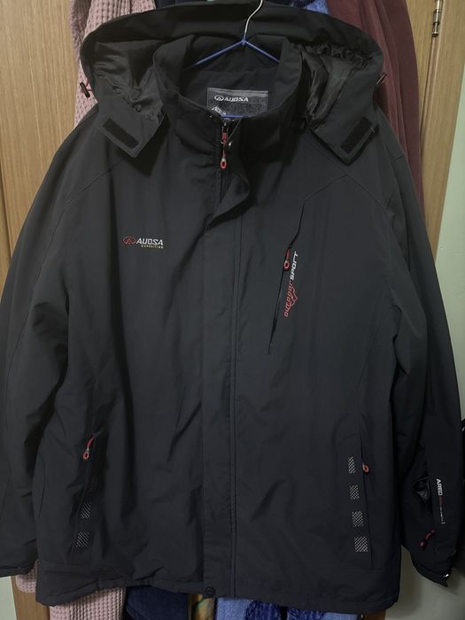 Продам куртку мужскую б/у