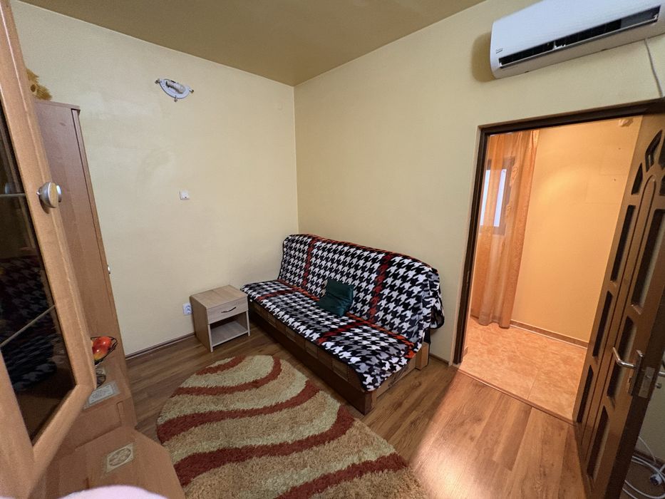 Casa de inchiriat 2 camere curte