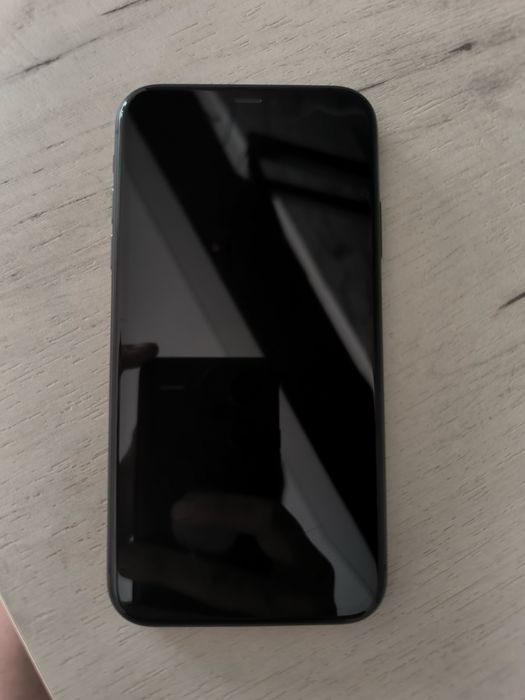 Продам IPhone 11