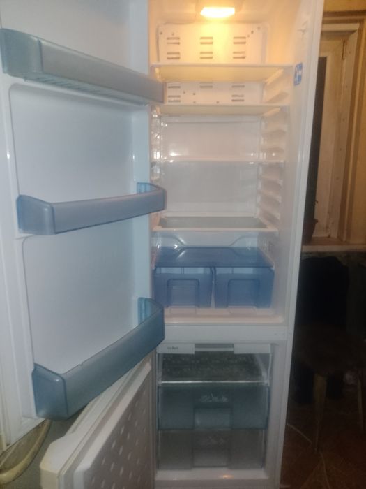 Продам холодильники