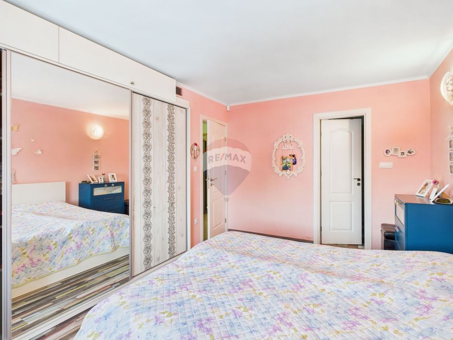 Продава се Къща в Варна, Виница - 260 кв.м за 1332 €/кв.м - Снимка #9