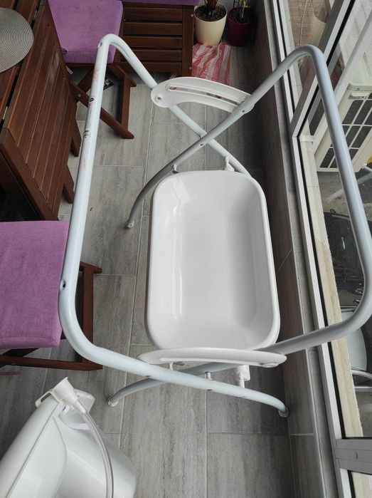 Бебешка ваничка със стойка Cam