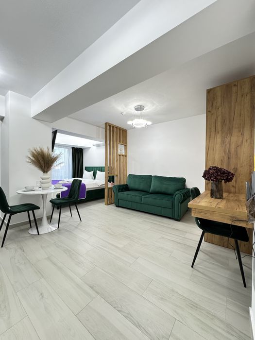 IS Regim Hotelier Zona Centru Palas Newton Ap 1-2-3 cam Vouchere !!