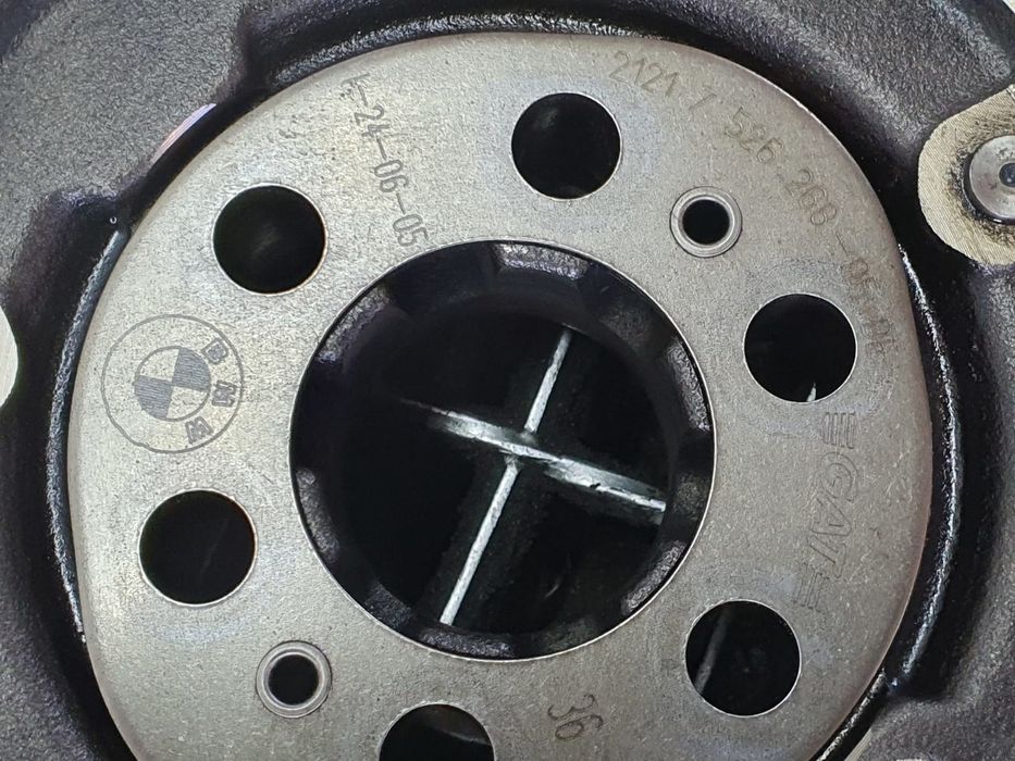 Volanta cu masa dubla 7526268 BMW Seria 1 E87 (2004 - 2007) 1.6 benzina N46B16A 1.6 benzina N46B16A N46B16A