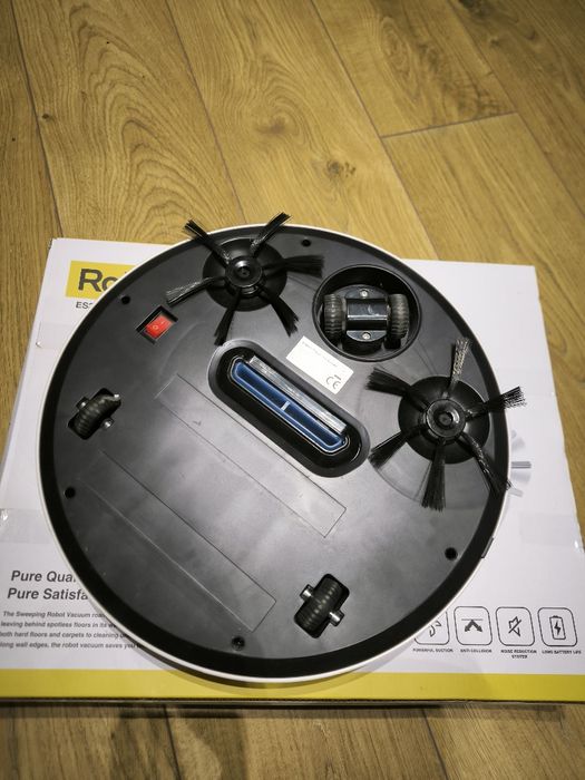 Робот прахосмукачката RofHaus ES330 е интелигентен уред за почистване