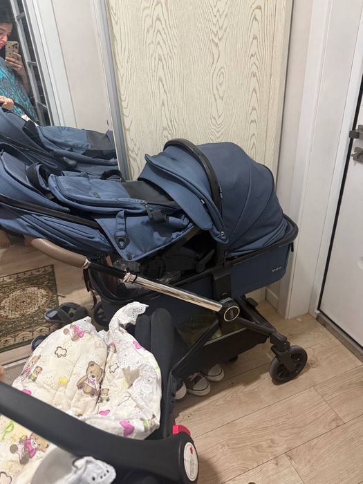 Коляска 3 в 1. С люлькой и автокреслом