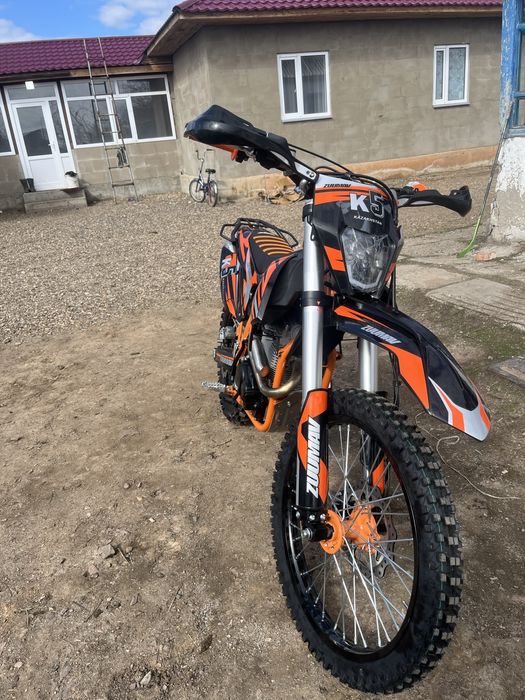 Мотоцикл Zuumav K5 250