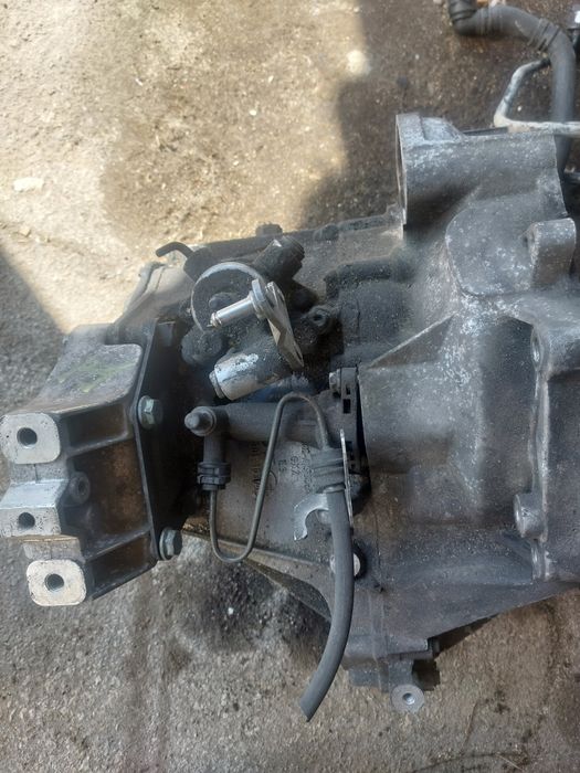 6 степенна скоростна кутия за фолксваген Сеат Ауди FSI 02Т301103АС