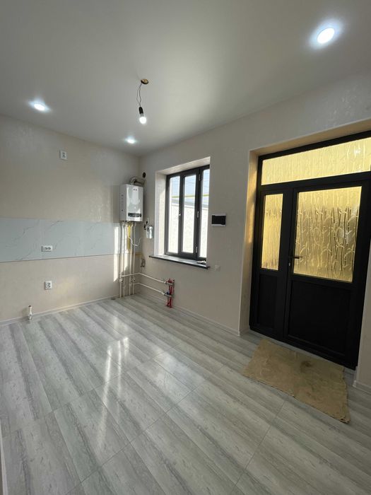 48 m² yangi uy, zamonaviy ta’mir, issiq pol, 2 xona. IPOTEKA BOR!