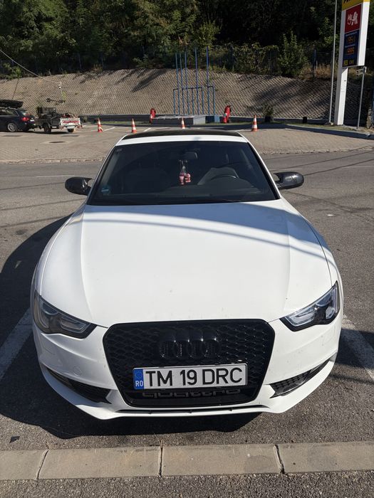 Audi A5 Cupe 211cp