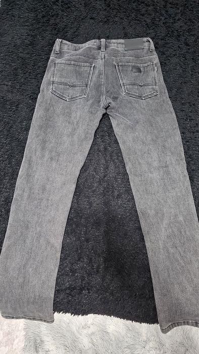 Продам двое джинс