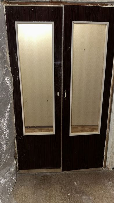 Отдам двери даром