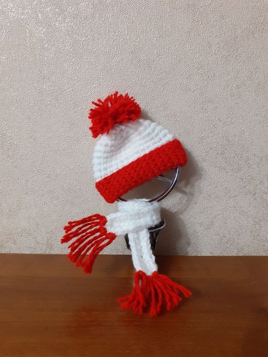 Шапочка на мерседес