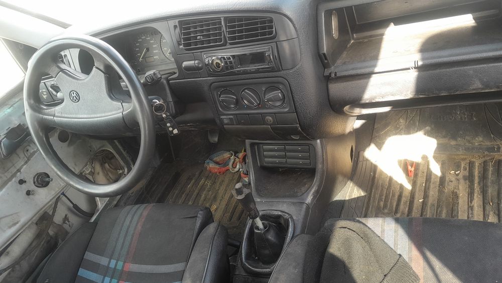 Продам гольф 3 на запчасти