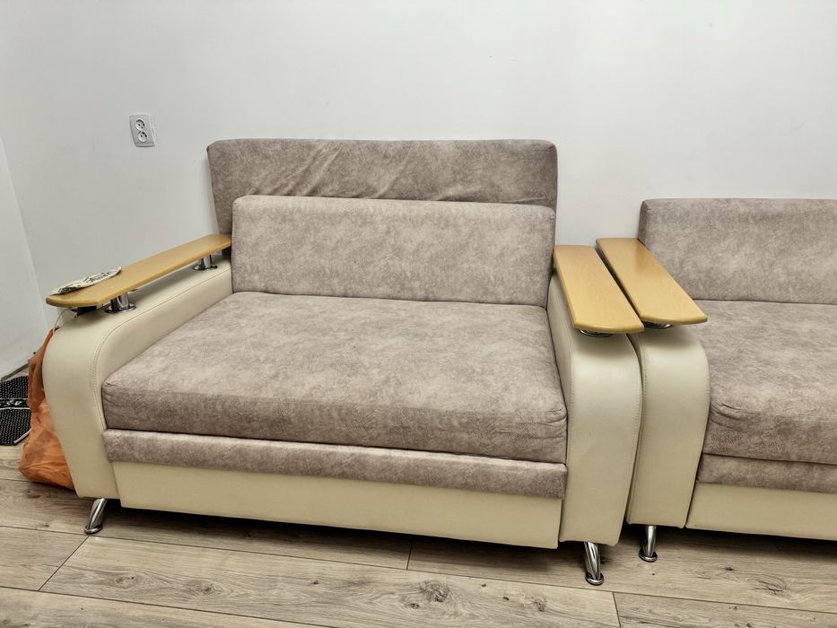 Диван + кресло с подушками