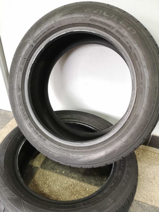 2бр 215/55/17 FALKEN 6,8мм грайфер дот19г +++
