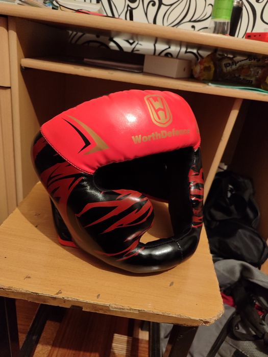 Продам шлем для бокса очень надежный и новый
