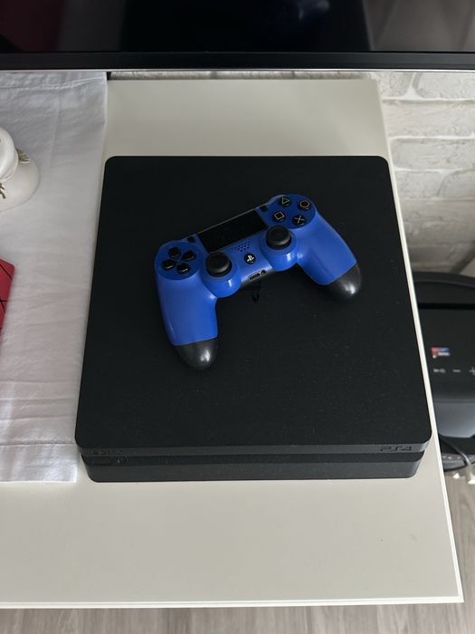 Playstation 4 slim 512 gb