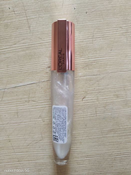 Продам блеск лореаль недорого