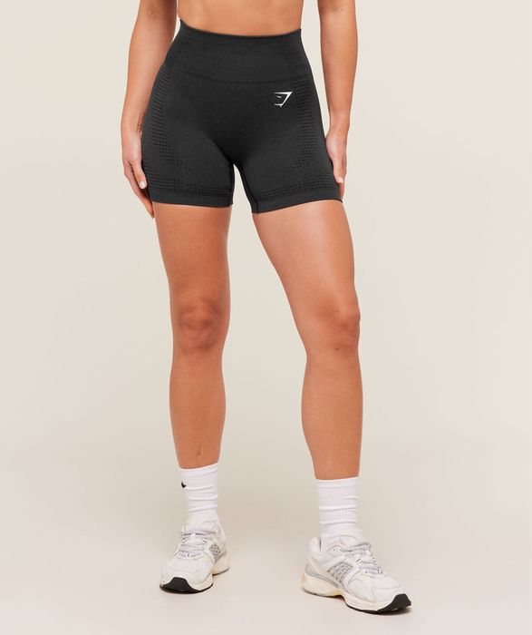 Къс клин на GYMSHARK