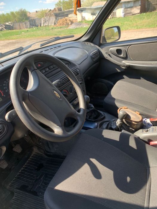 Нива Шевроле продам