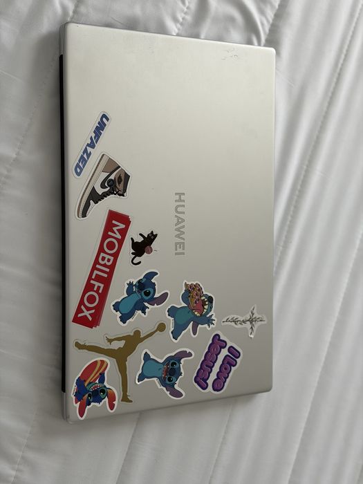 Laptop MateBook D16