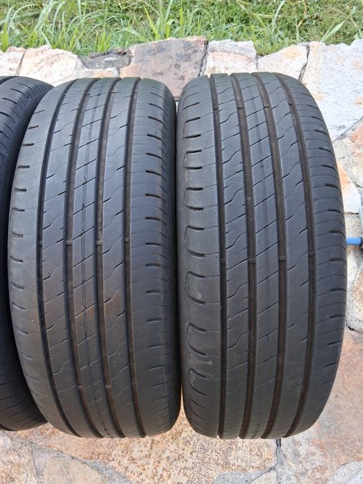 205 60 16 Goodyear 92H