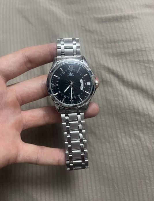 Продаются наручные часы