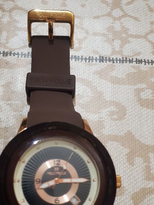 Оригинален часовник polli follie е
