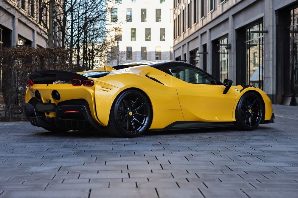 Ferrari SF90 Spider