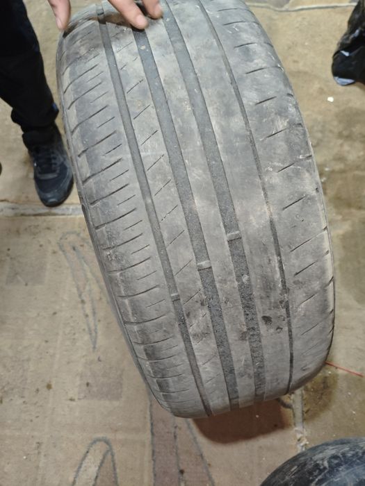 Шины летние R17 225/55 торг