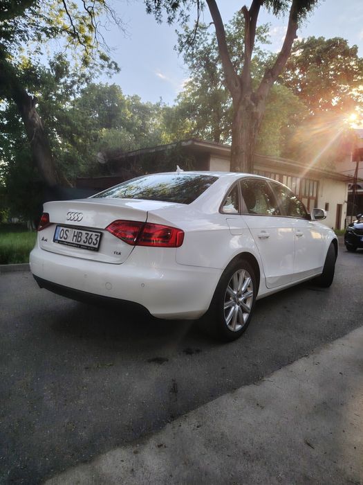 Vând audi A4 2011