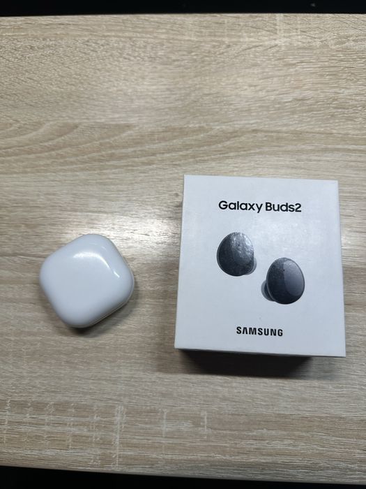 Galaxy Buds2 левый наушник + кейс + коробка