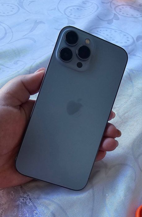 iPhone13pro max ideal holatda surochni sotiladi