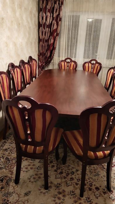 Стол стуля  срочно продаётся