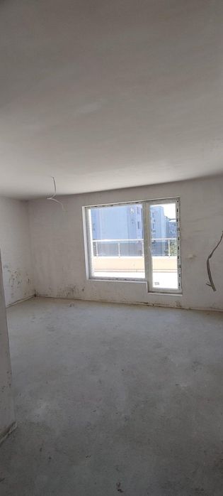 Продава се Двустаен апартамент в Бургас, Славейков - 125 кв.м за 896 €/кв.м - Снимка #2