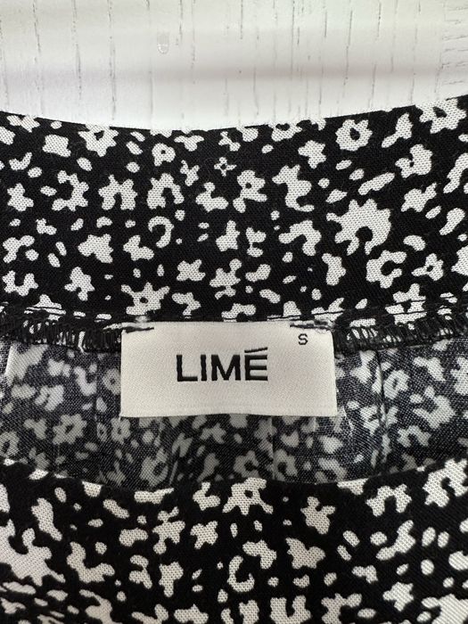 Платье в мелий цветочек бренд LIME