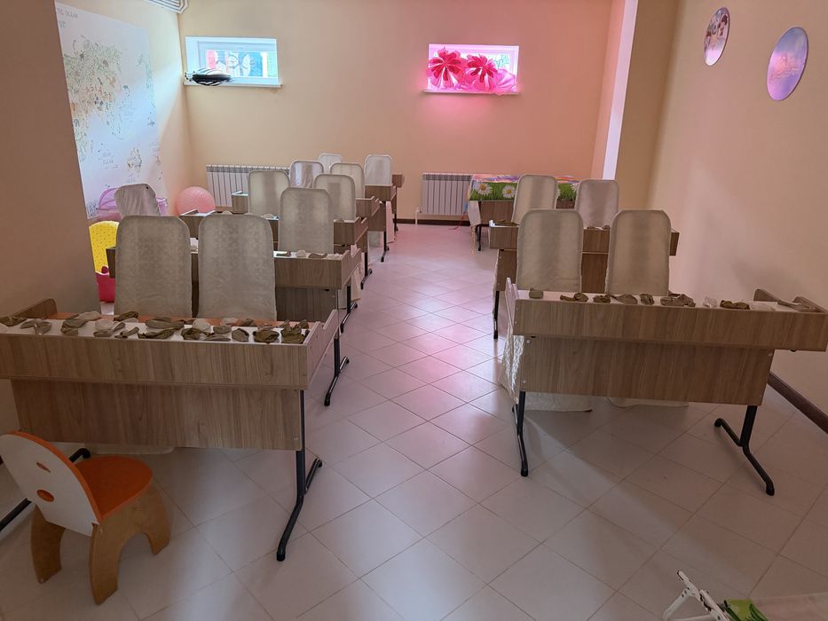 продам парты для учебных центров