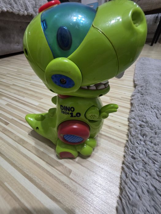 Lot dinozauri cu sunete si lumini