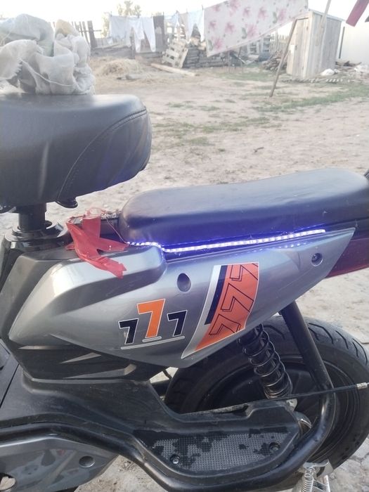 Электроскутер 777