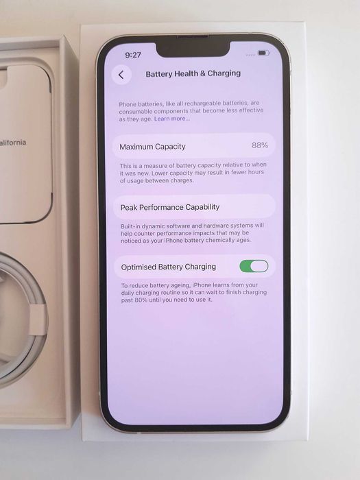 iPhone 13 - (128GB - Starlight / Бял) - Отличен
