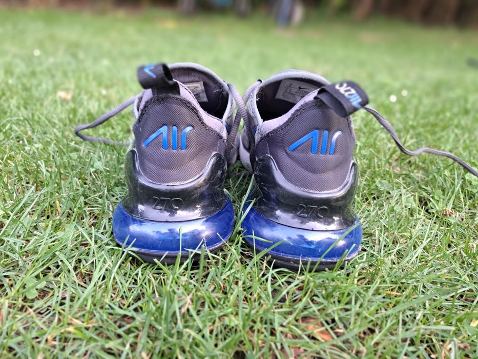 Adidasi nike airmax270