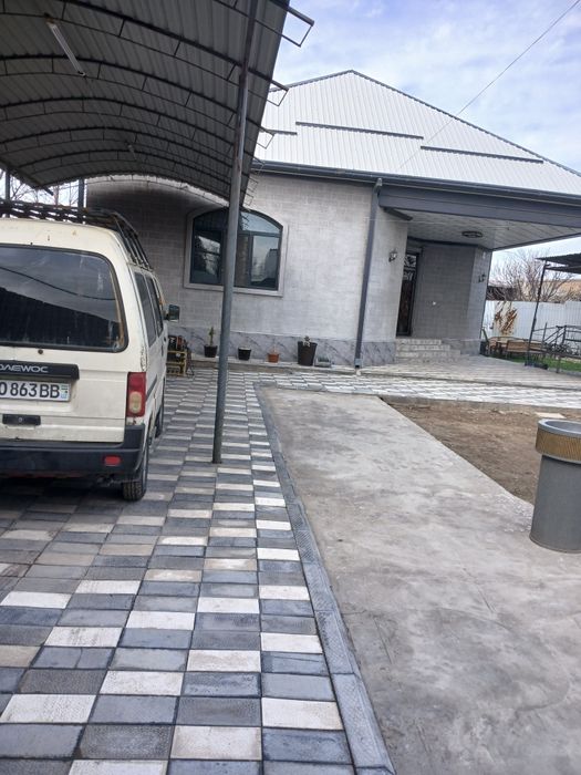 Hovli sotiladi 7.5 sotix